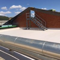 Impermeabilización de cubierta en fabrica UBISA – BEKAERT de Burgos